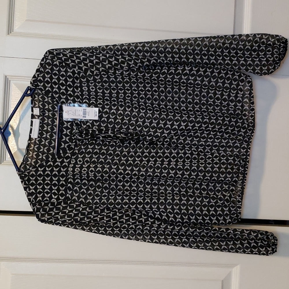 Long sleeve work top